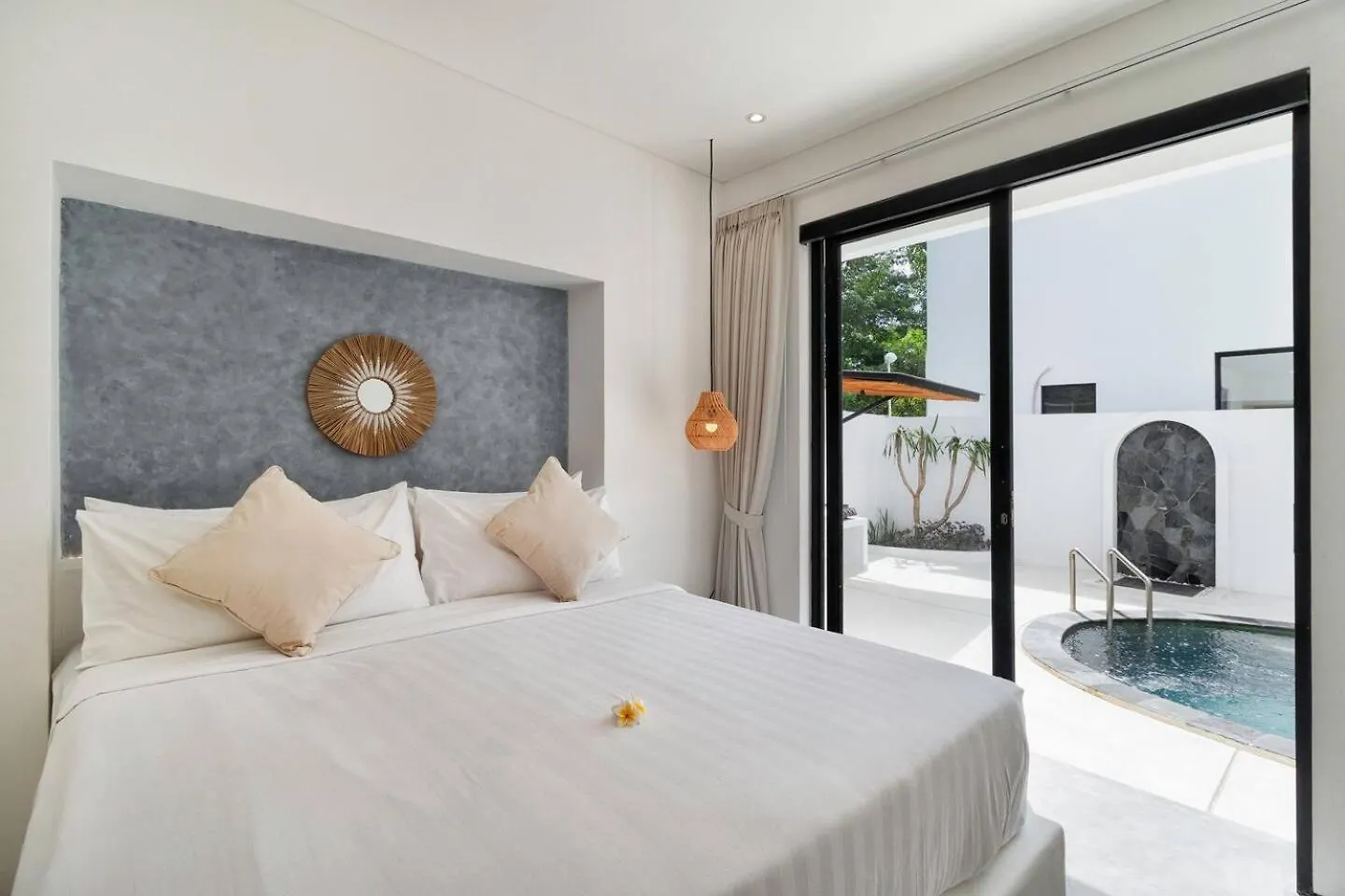 Great Value 2 Bed Villa, Sleeps 4, Fast Wifi Pecatu  0*, Pecatu (Bali) Indonesia