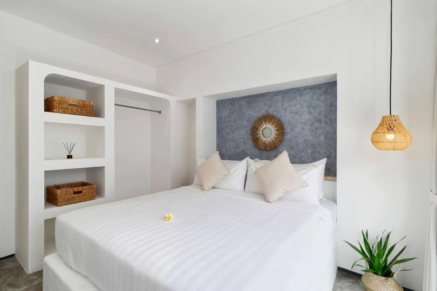 Great Value 2 Bed Villa, Sleeps 4, Fast Wifi Pecatu  Villa Pecatu (Bali)