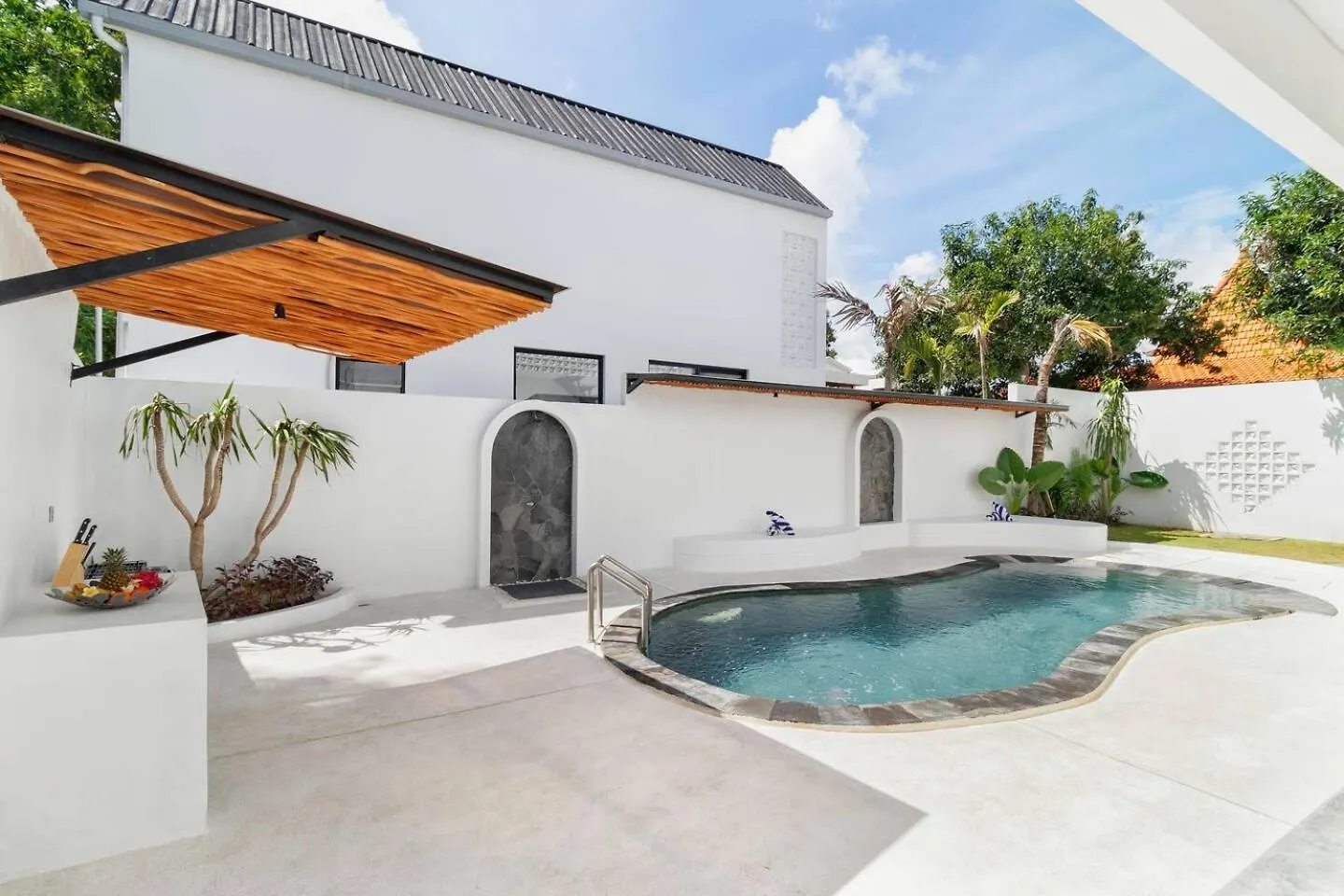 Great Value 2 Bed Villa, Sleeps 4, Fast Wifi Pecatu  Villa Pecatu (Bali)